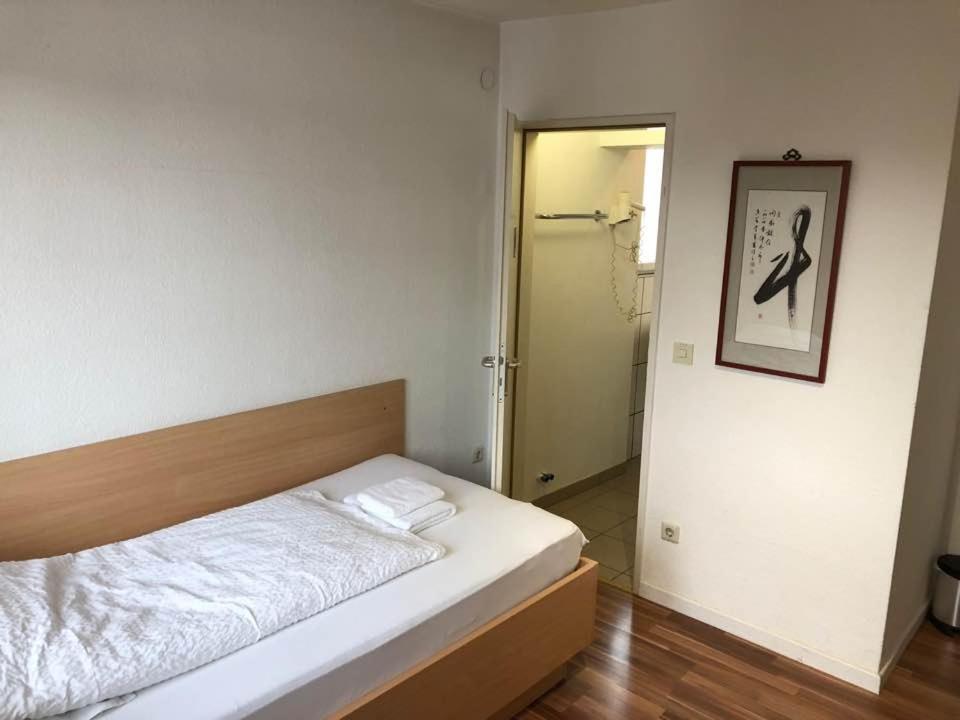Hotel Kriftelerhof Esterno foto