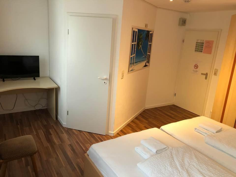 Hotel Kriftelerhof Esterno foto