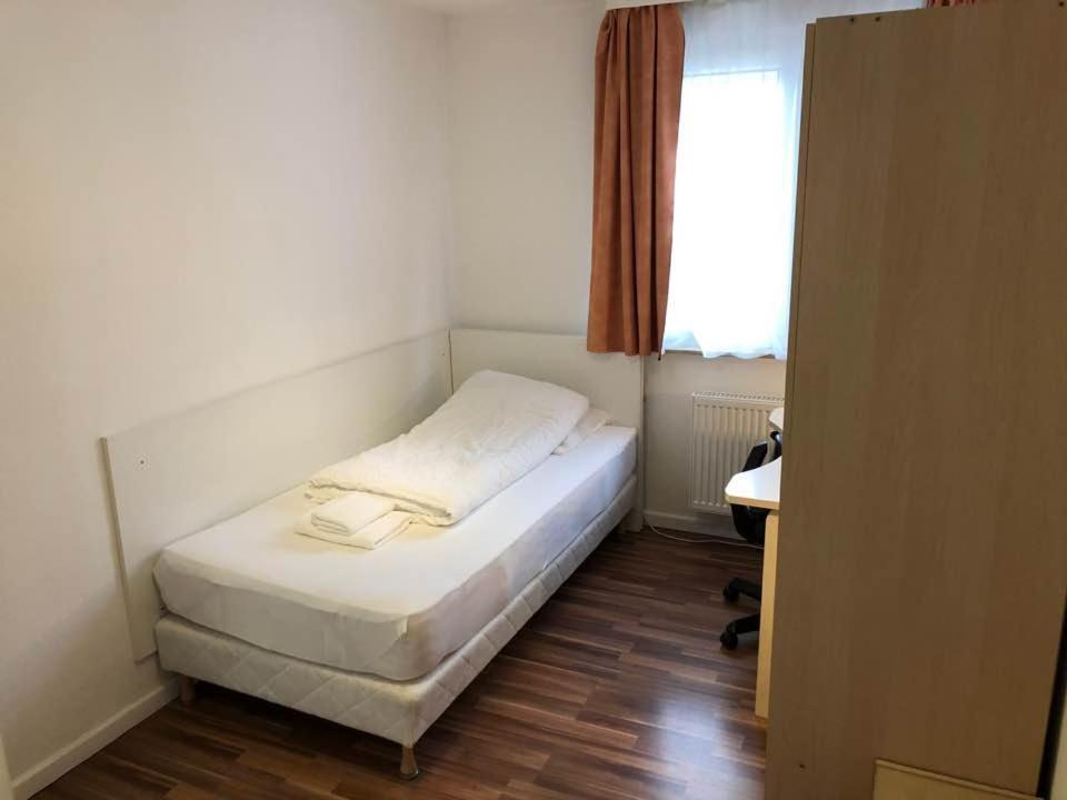 Hotel Kriftelerhof Esterno foto